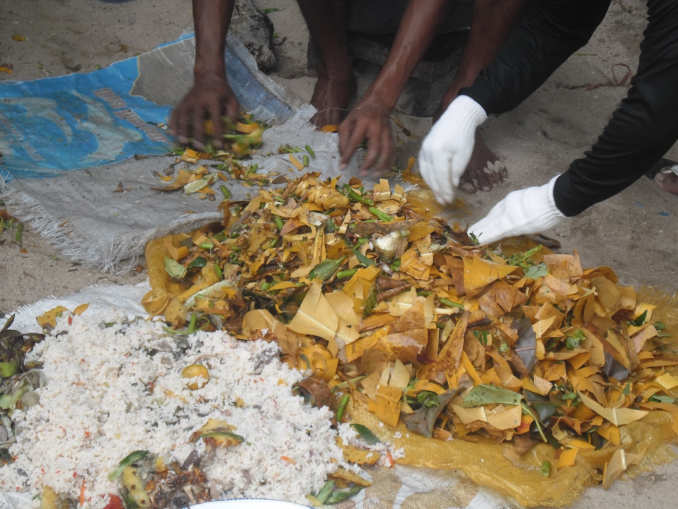 Pengolahan Bank Sampah Brits di Pulau Bunaken 2012