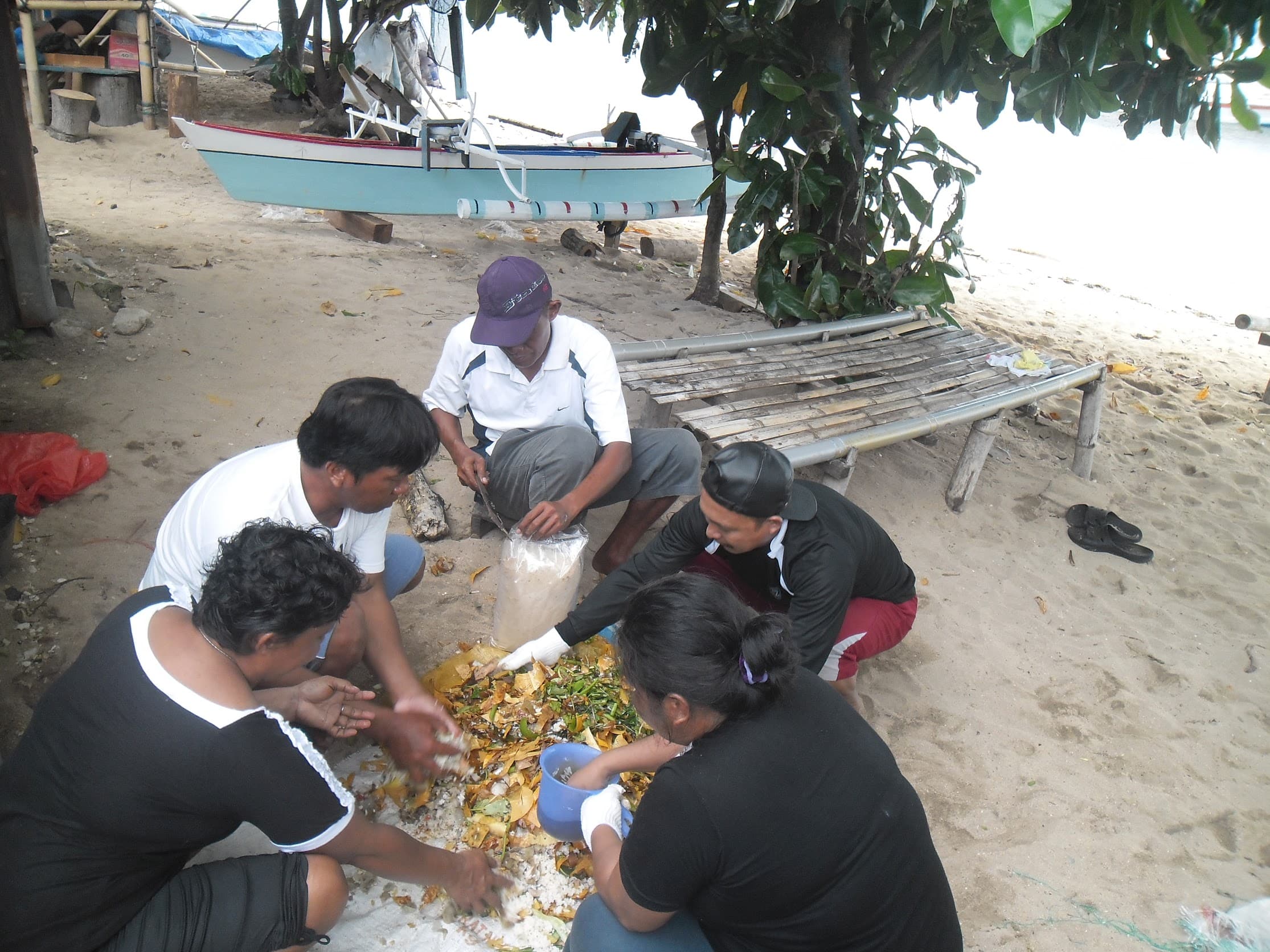 Pengolahan Bank Sampah Brits di Pulau Bunaken 2012