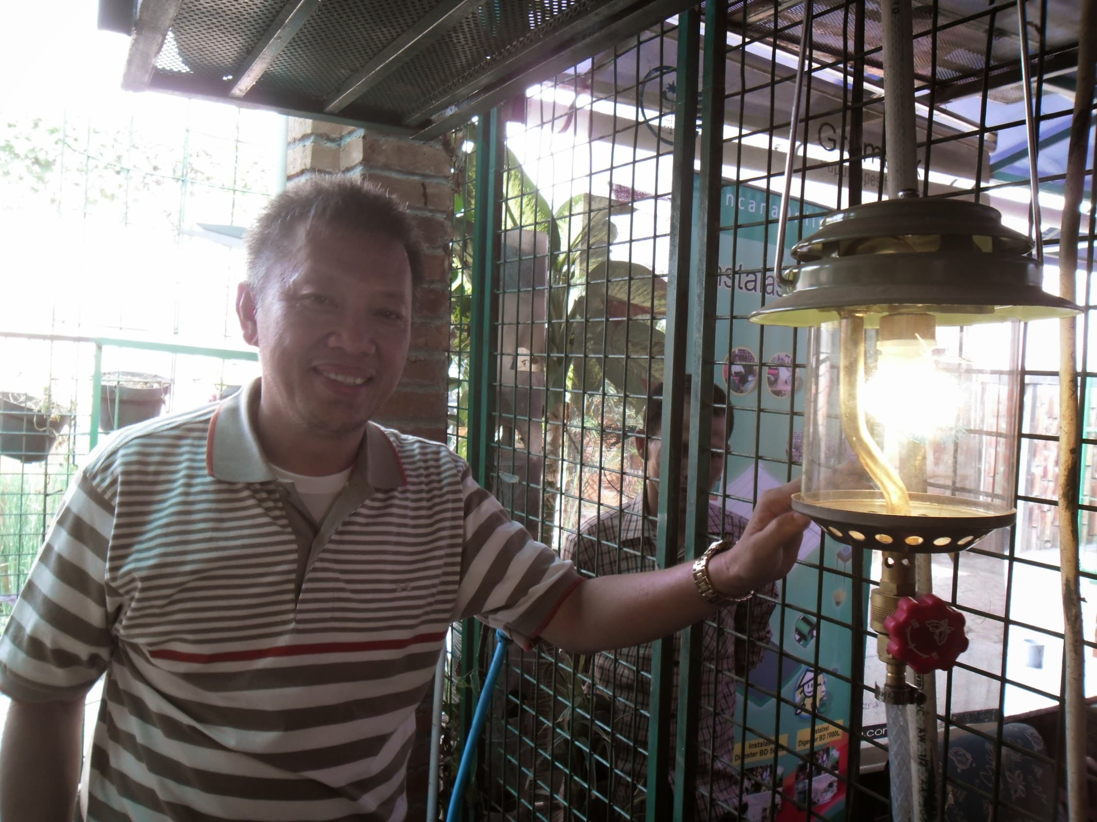 Lampu dari biogas