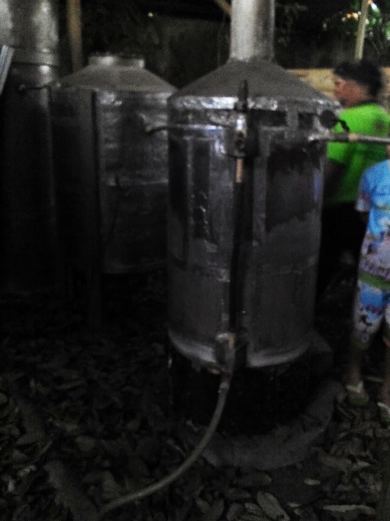 Penyulingan pala di Minahasa Utara