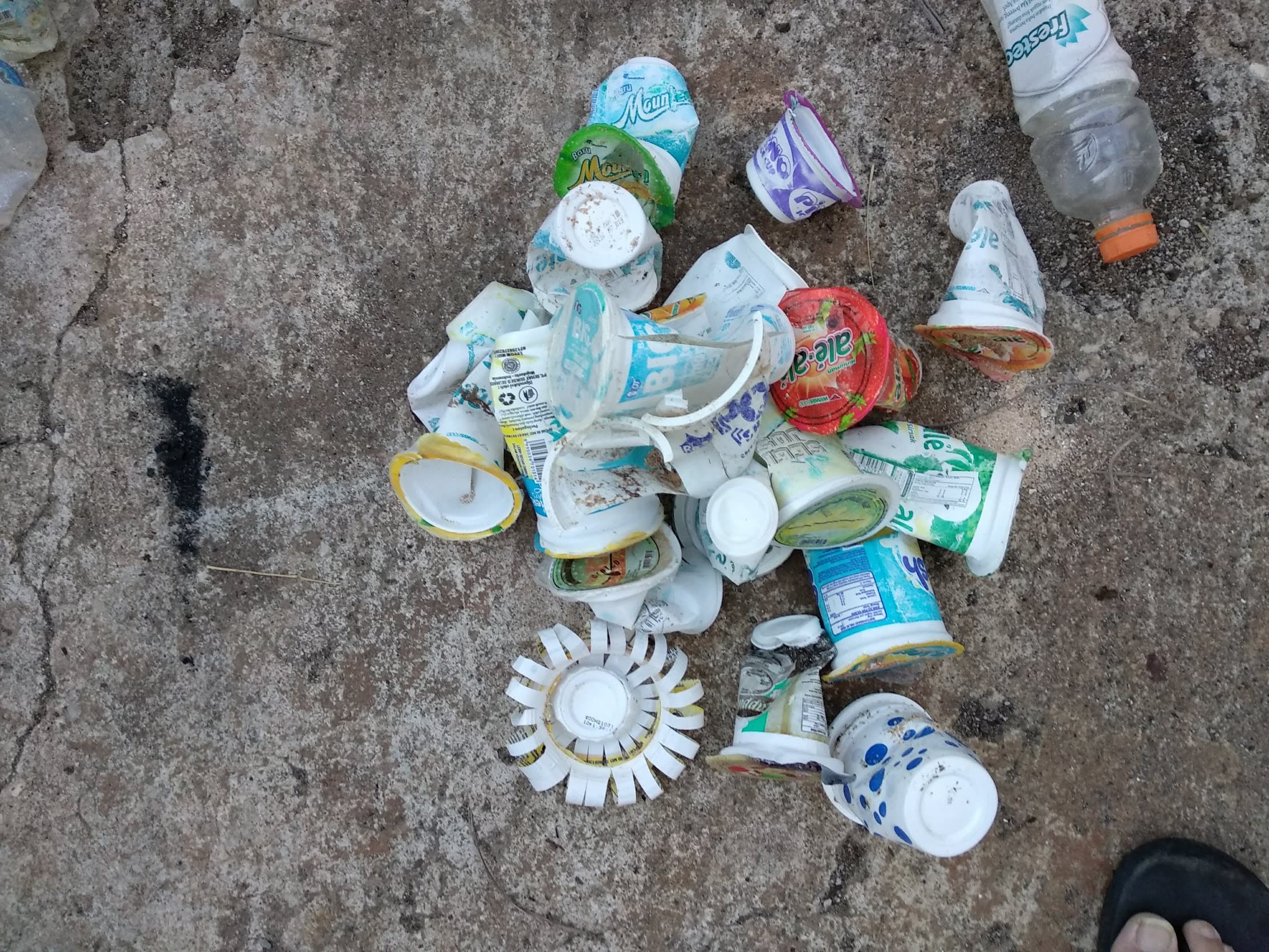 Pilah sampah dari Pulau Bangka