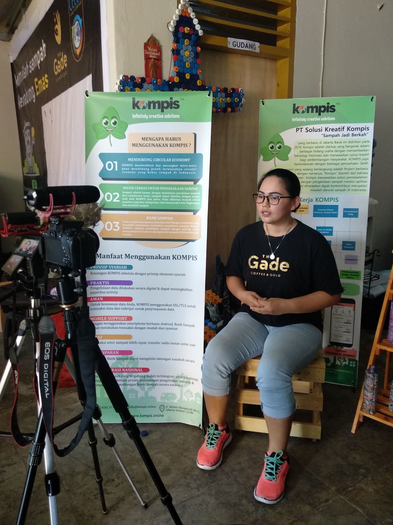 Liputan Kompas TV di bank sampah Simfoni