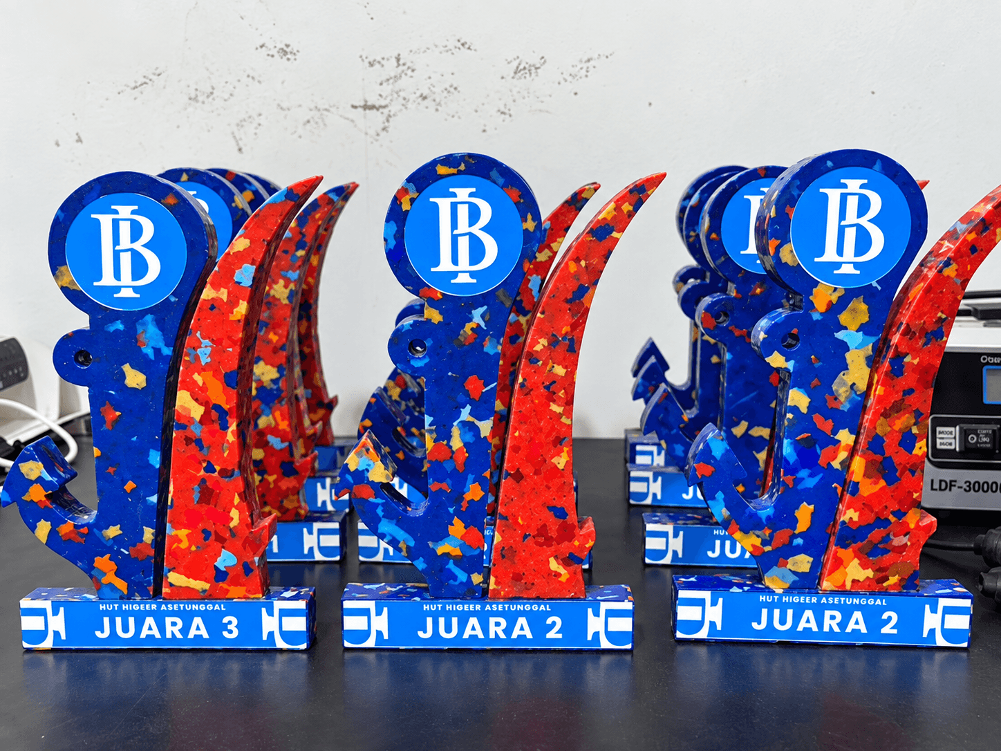 Piala Aer Tembaga dari material plastik daur ulang untuk Bank Indonesia